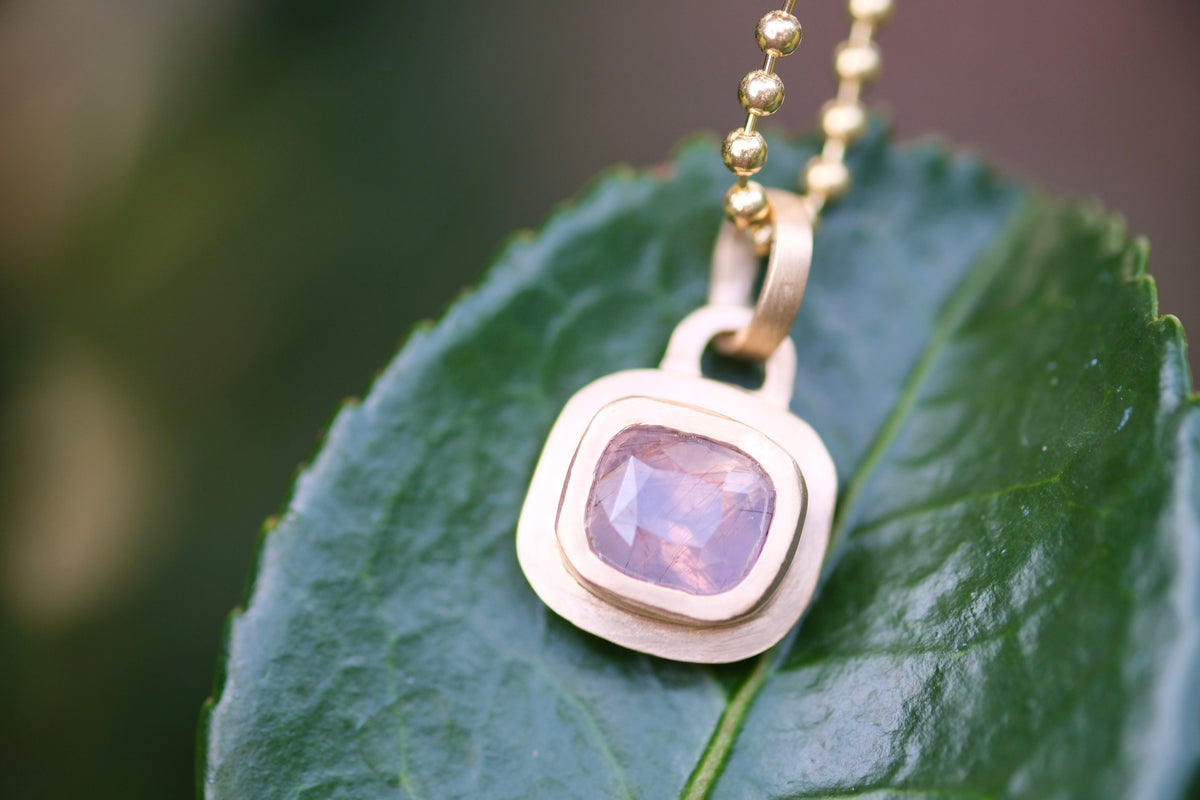 Lavender haze sapphire lock