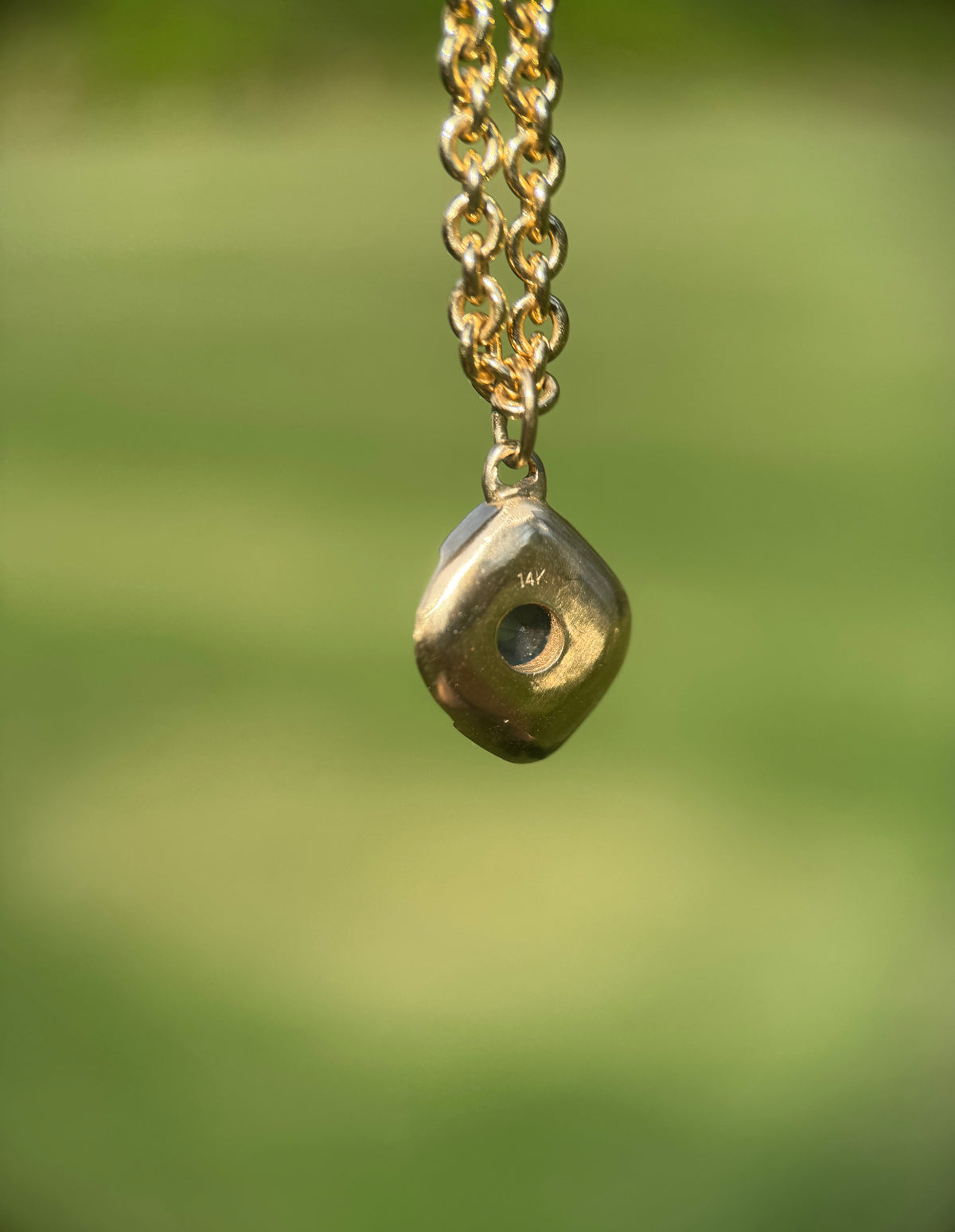 Sorelle II pendant