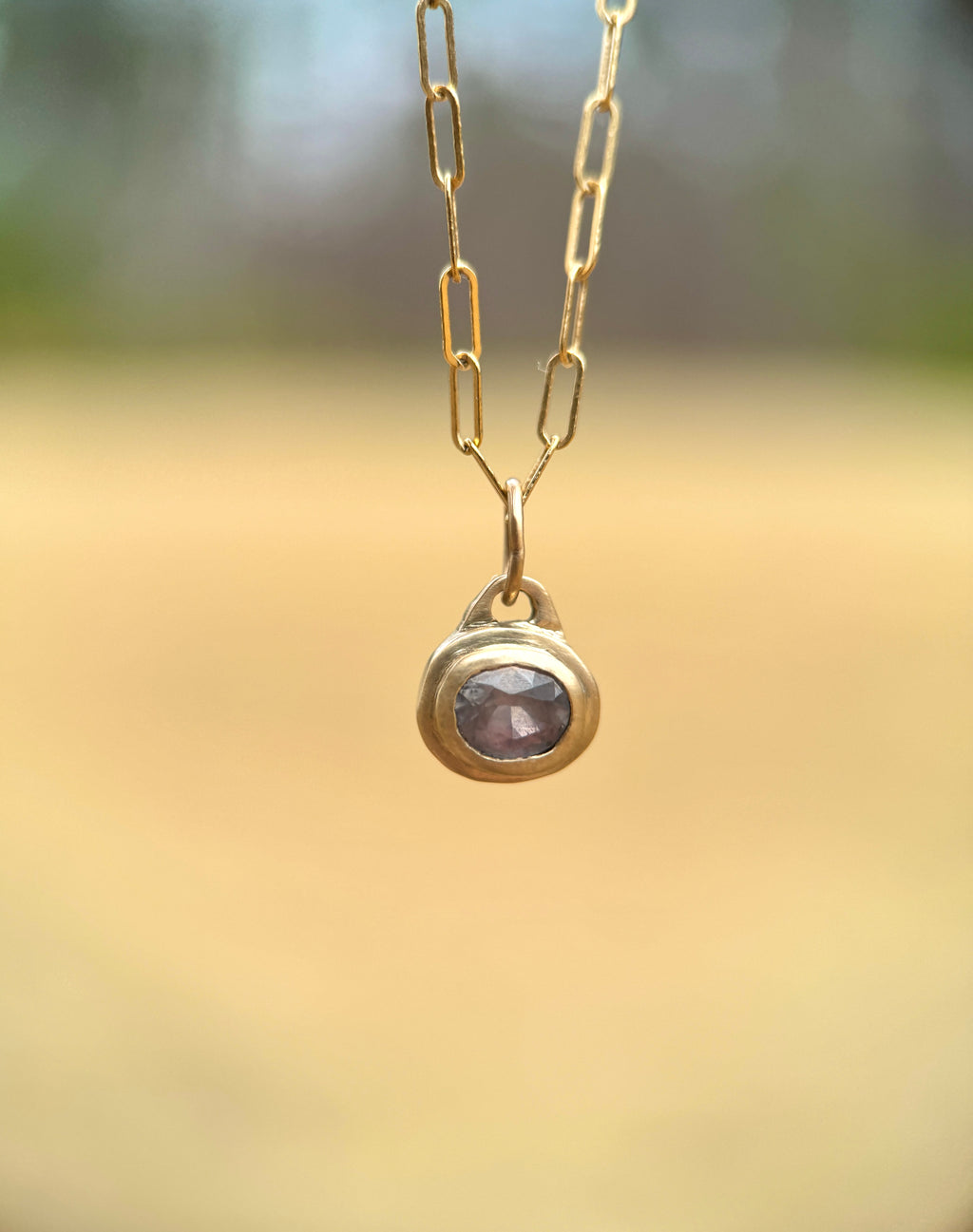 Opalescent silver sapphire lock