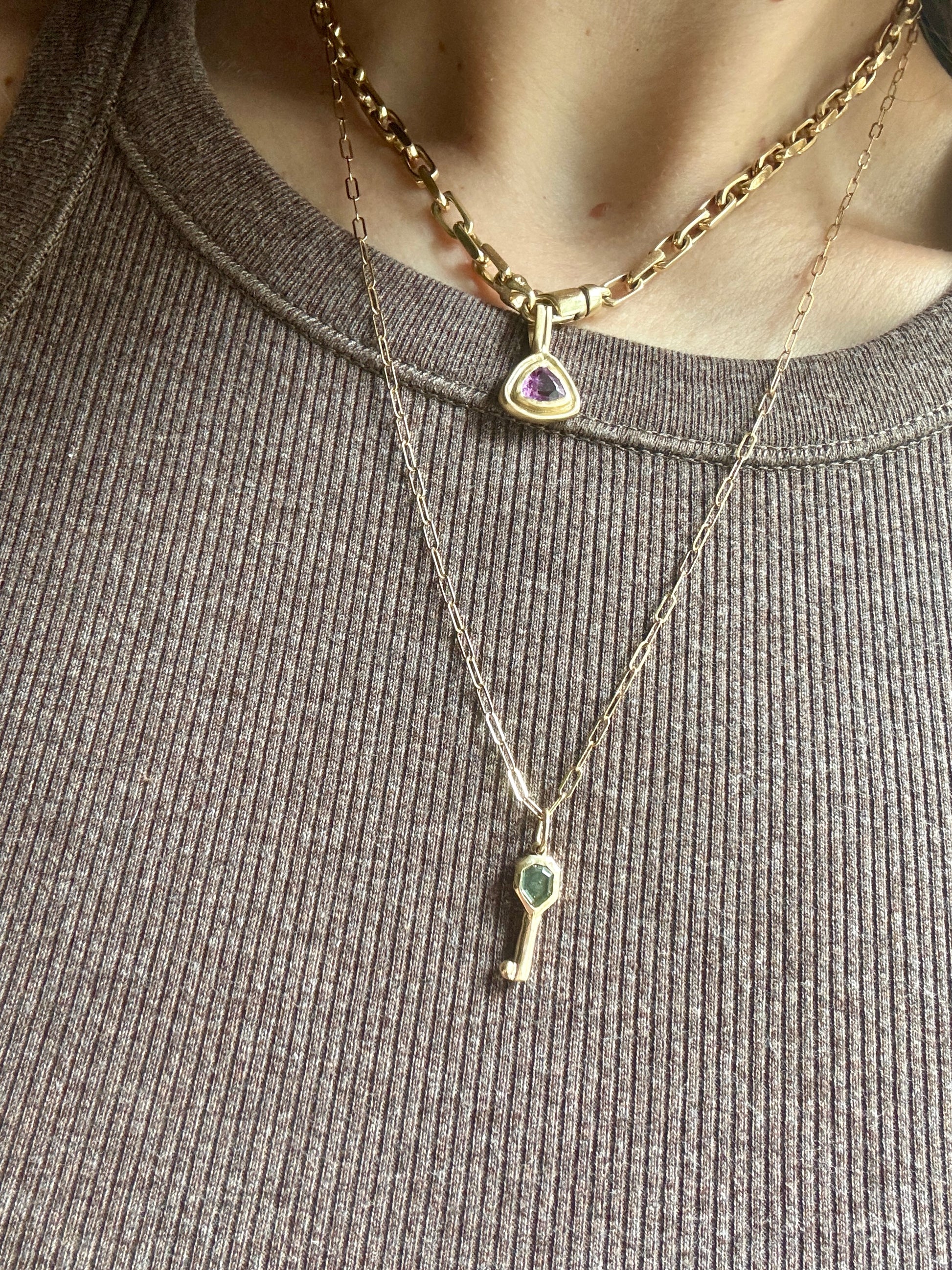 Eterna pendant: trillion sapphire