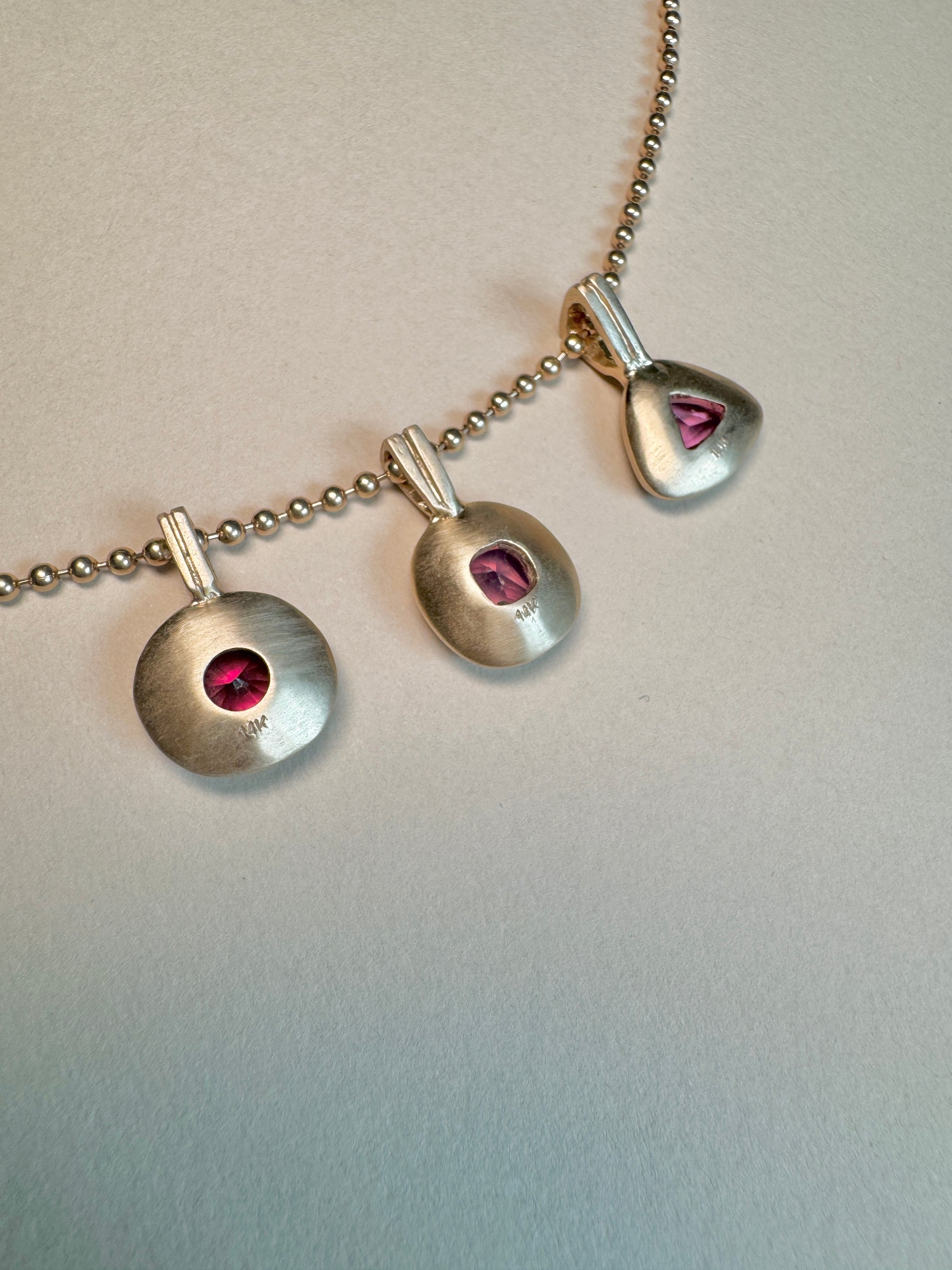 Eterna pendant: trillion sapphire