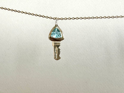 Key pendant: aquamarine