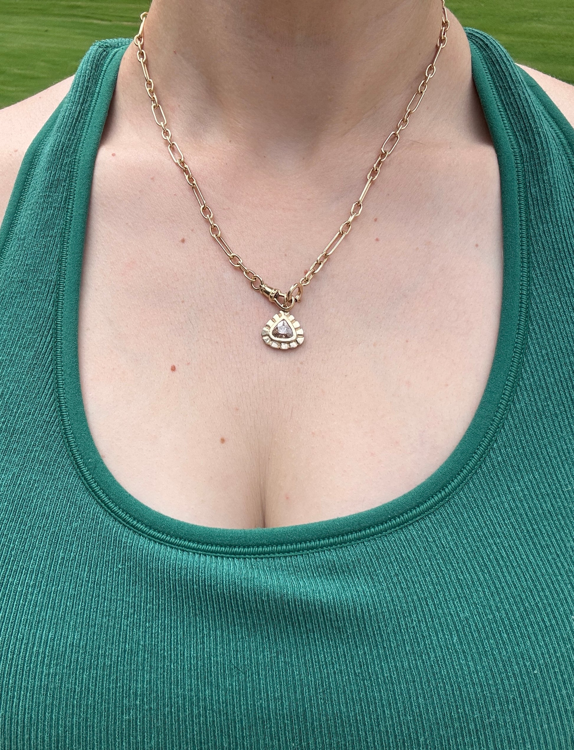 0.97ct trillion diamond fluted pendant