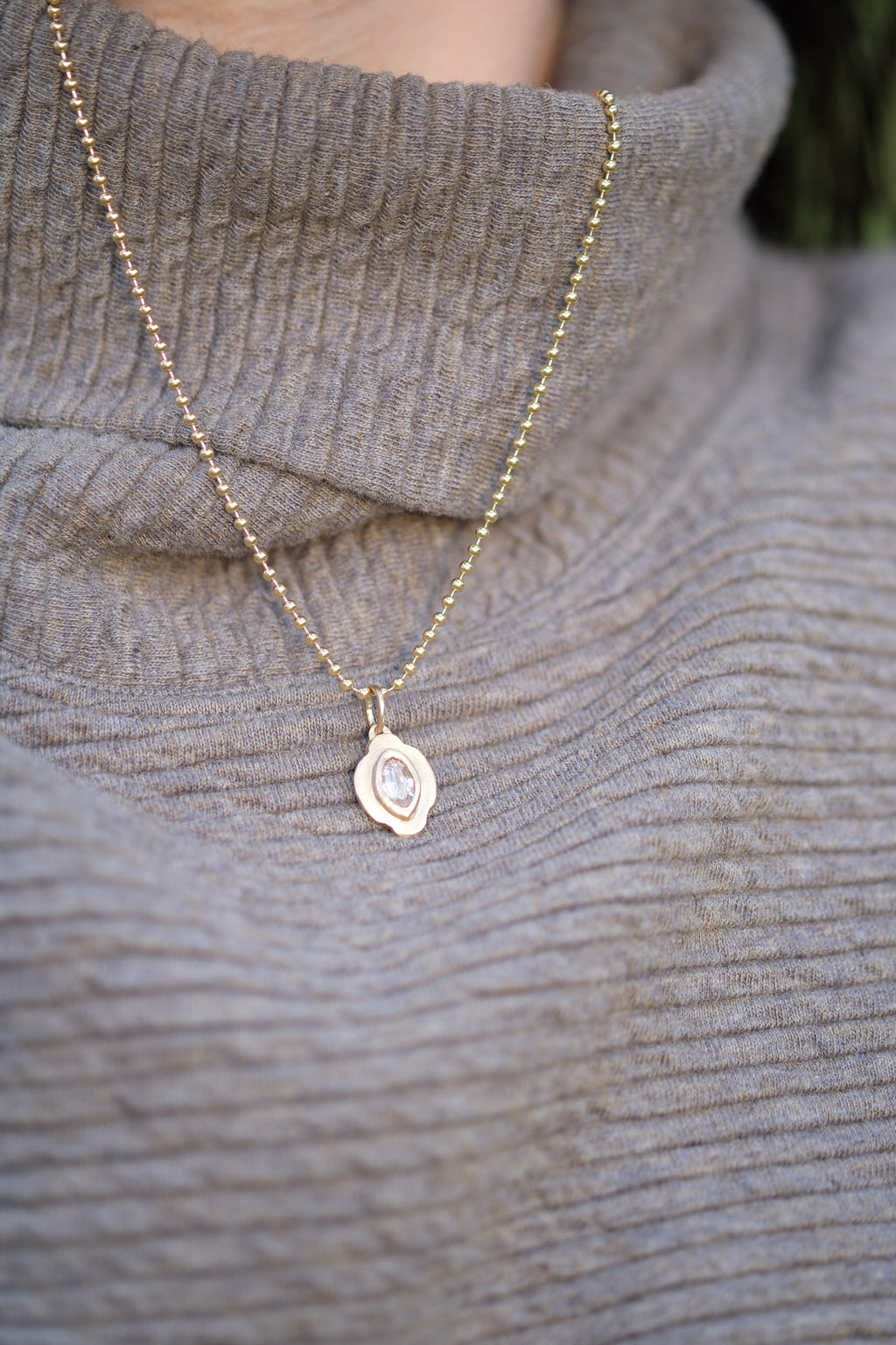 Cloud pendant: Diamond