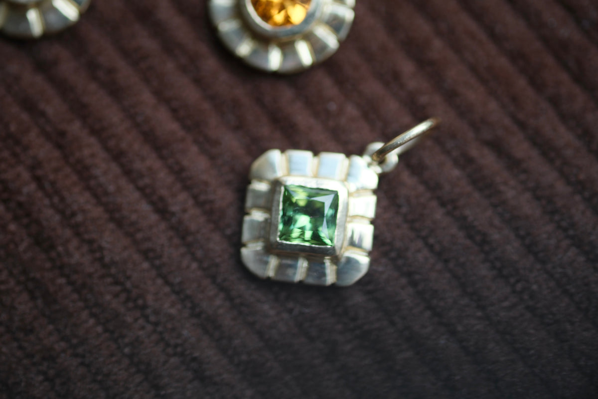 Fluted pendants