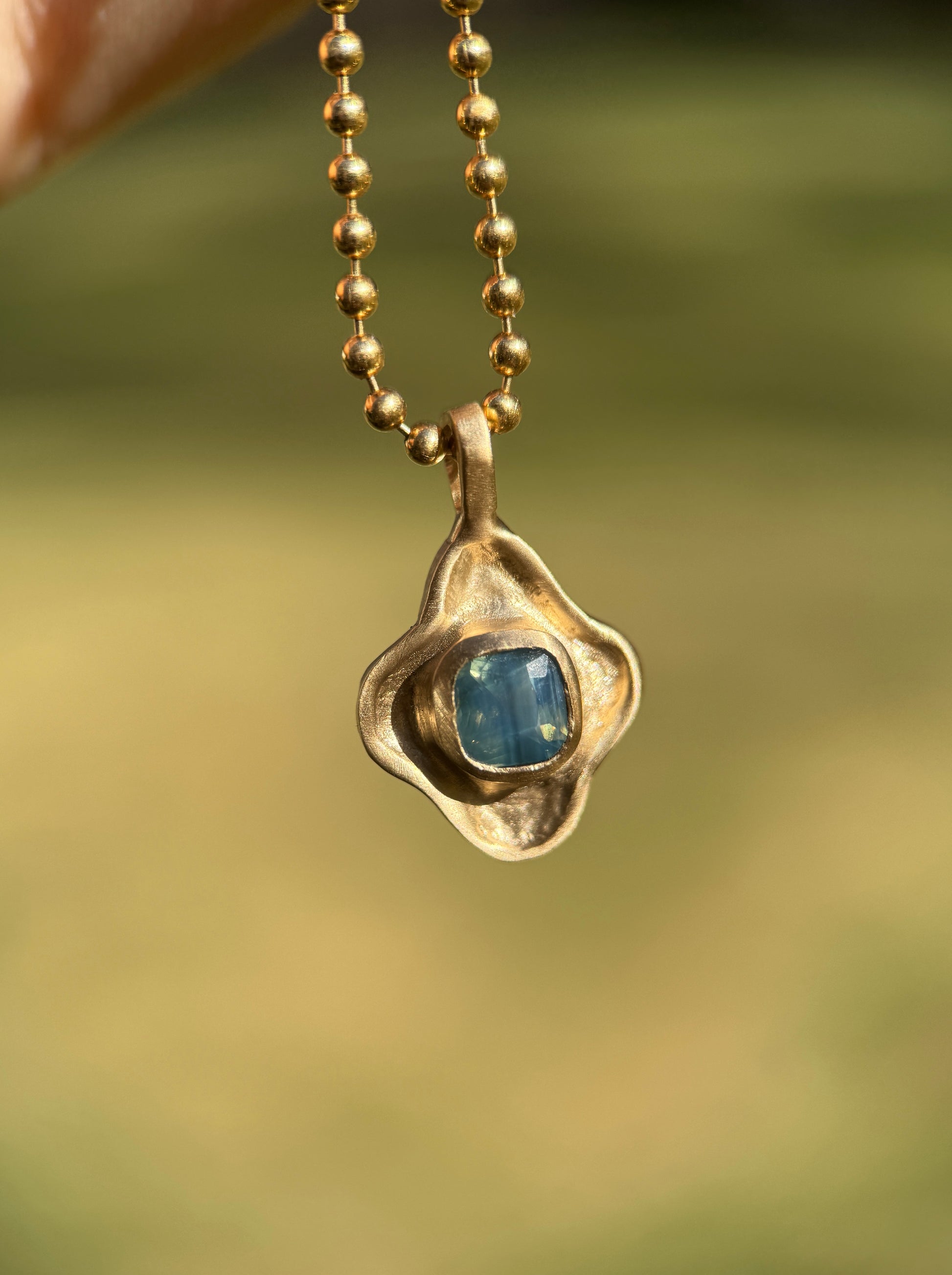 Cloud pendant: Blue sky