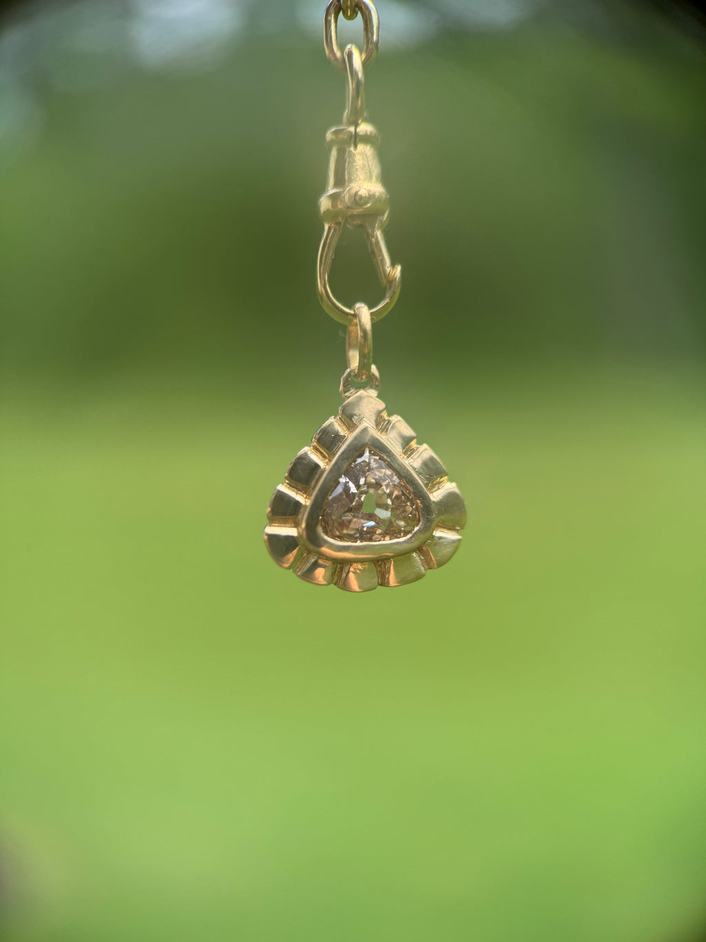 0.97ct trillion diamond fluted pendant
