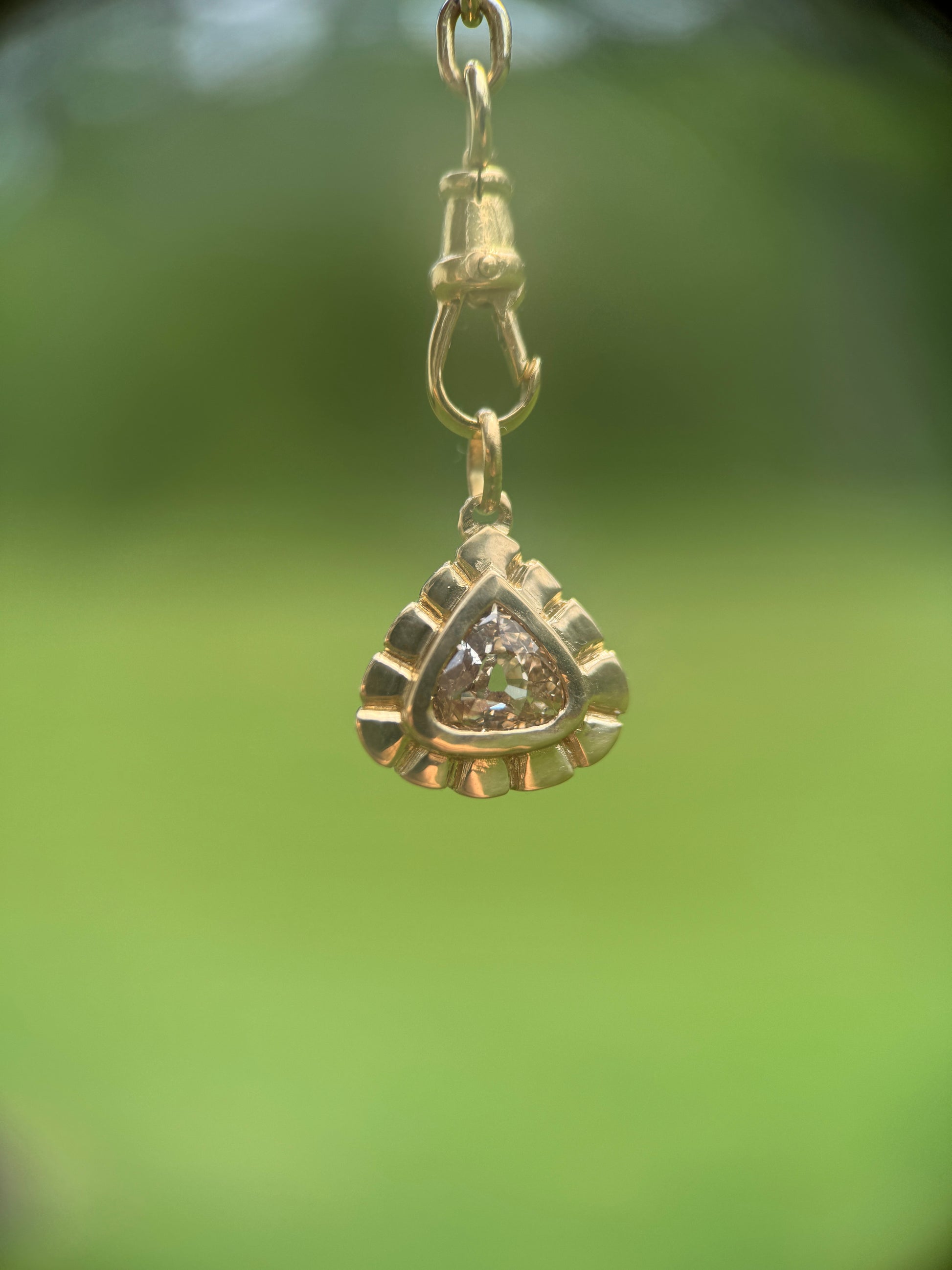 0.97ct trillion diamond fluted pendant