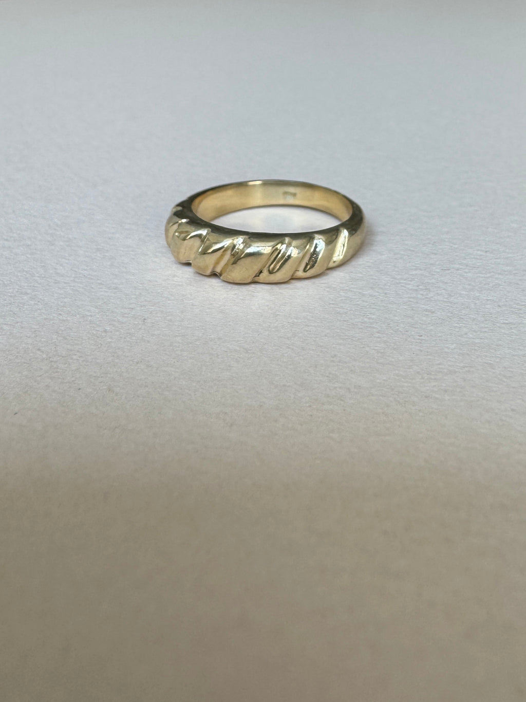 Croissant ring - Mellis Fine