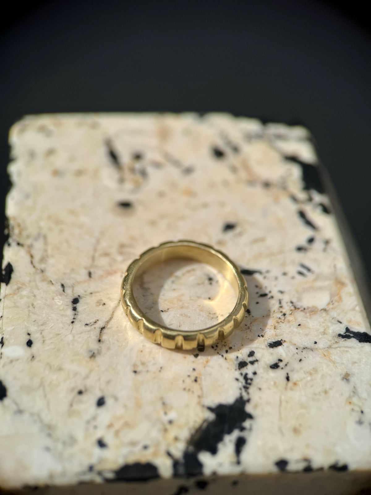 Fluted ring