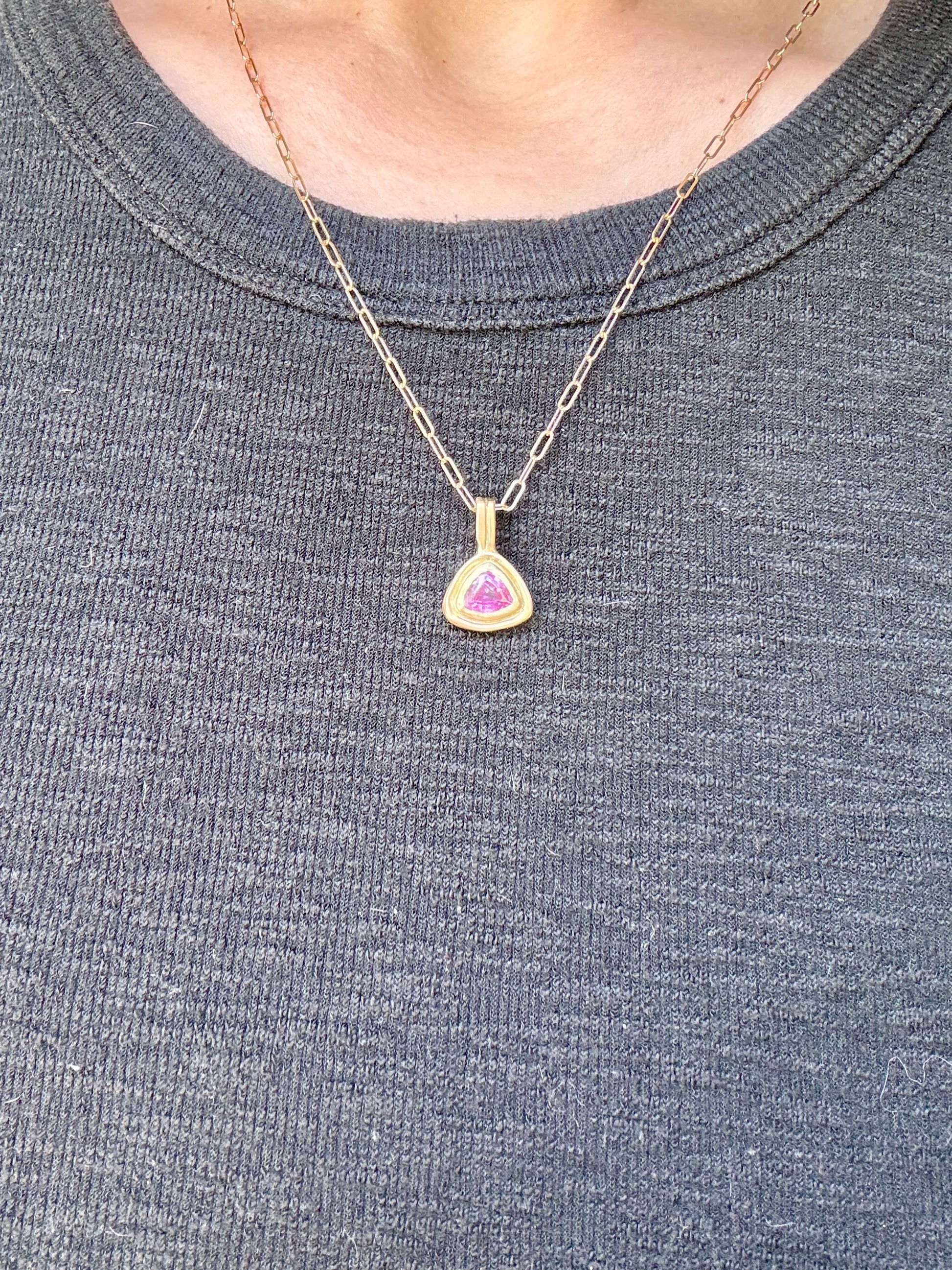Eterna pendant: trillion sapphire
