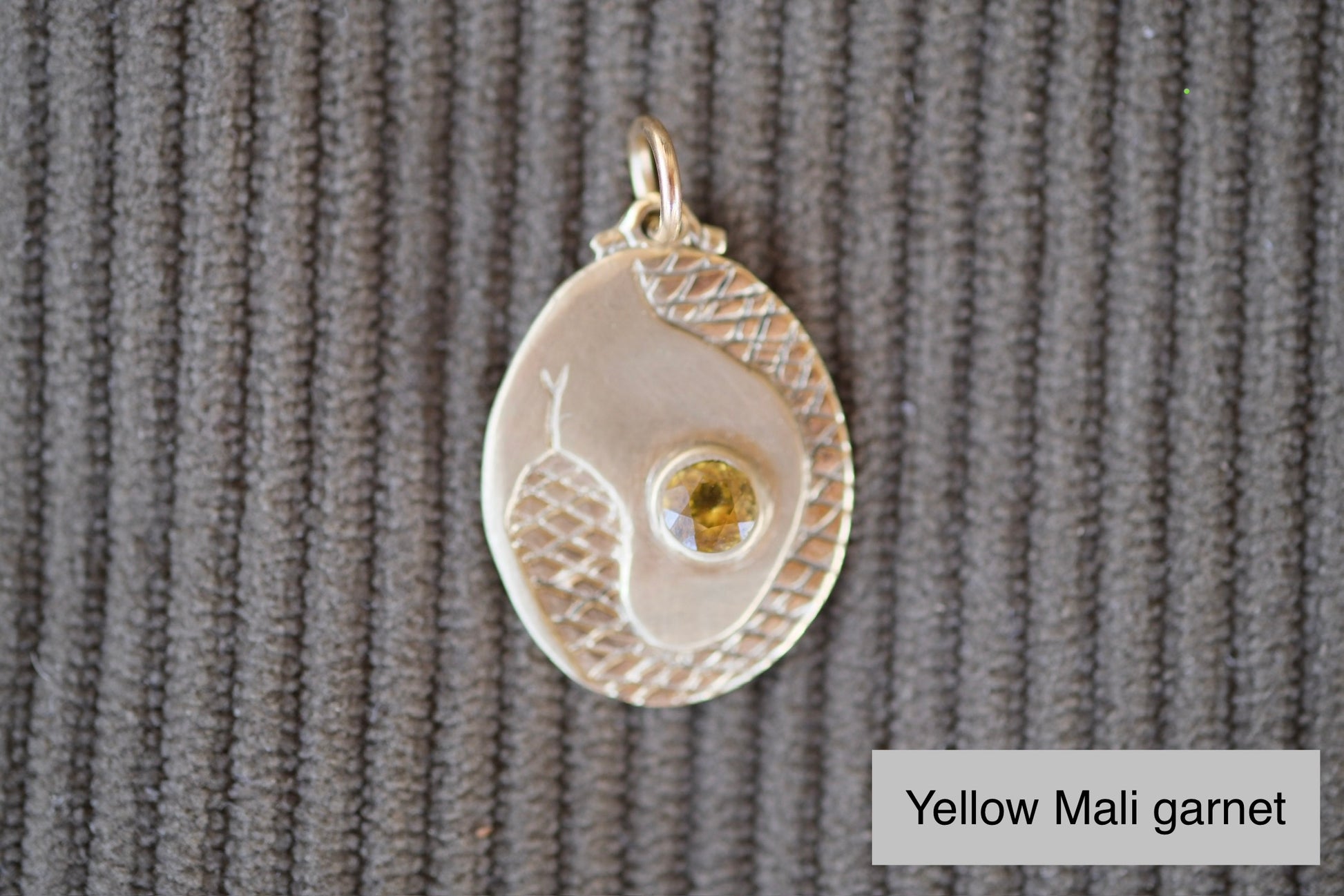 Ouro pendant