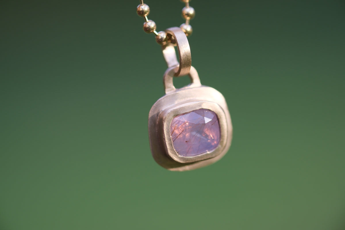 Lavender haze sapphire lock