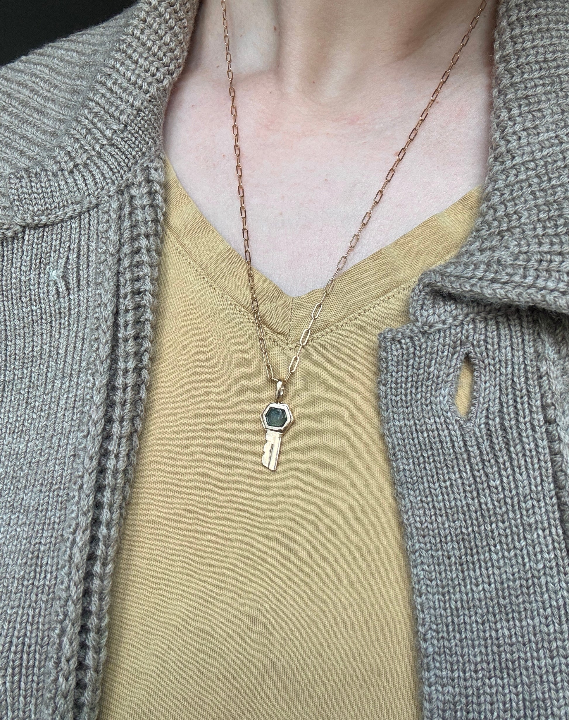 Montana sapphire key pendant