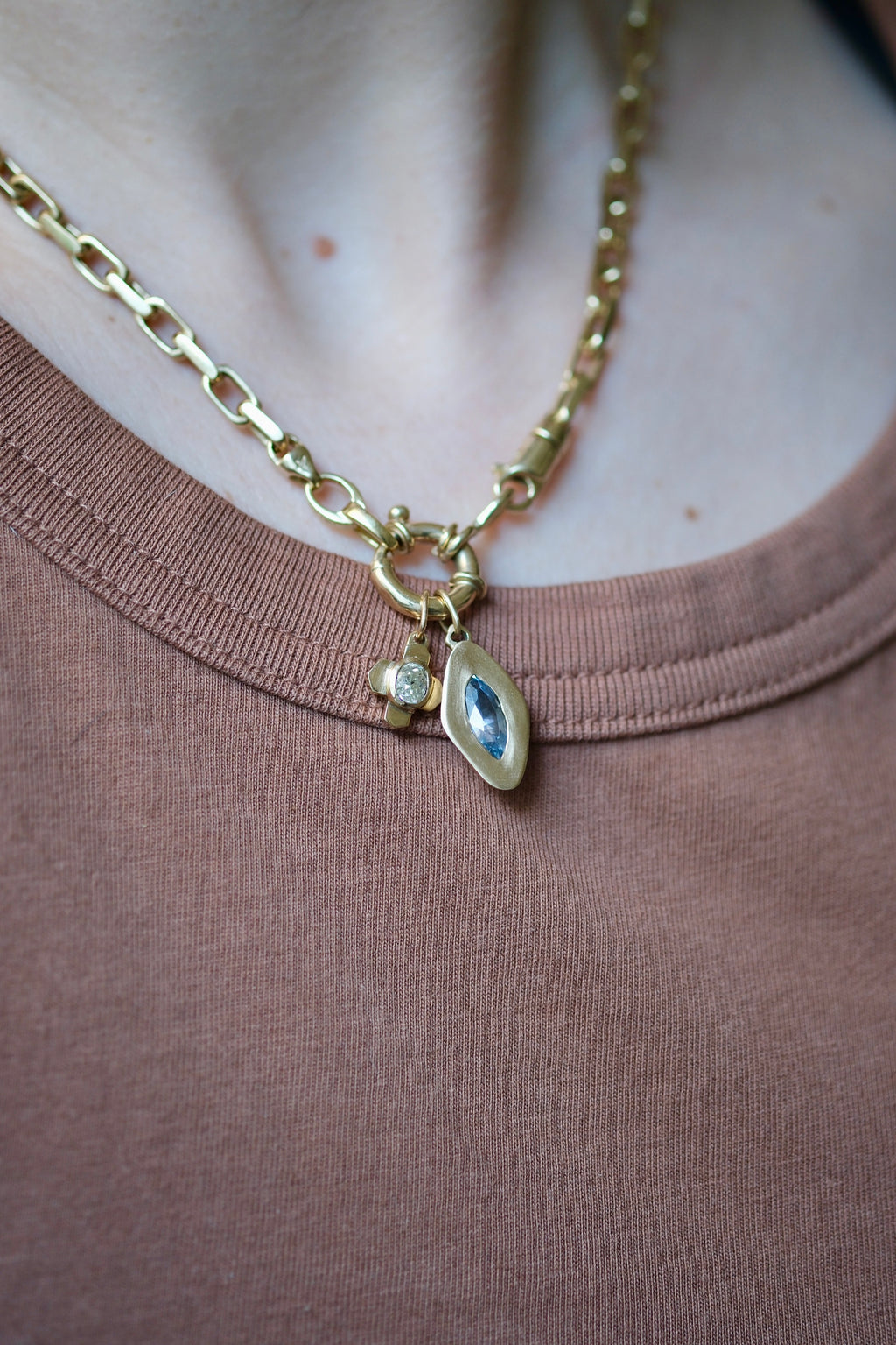 Petra pendant: diamond
