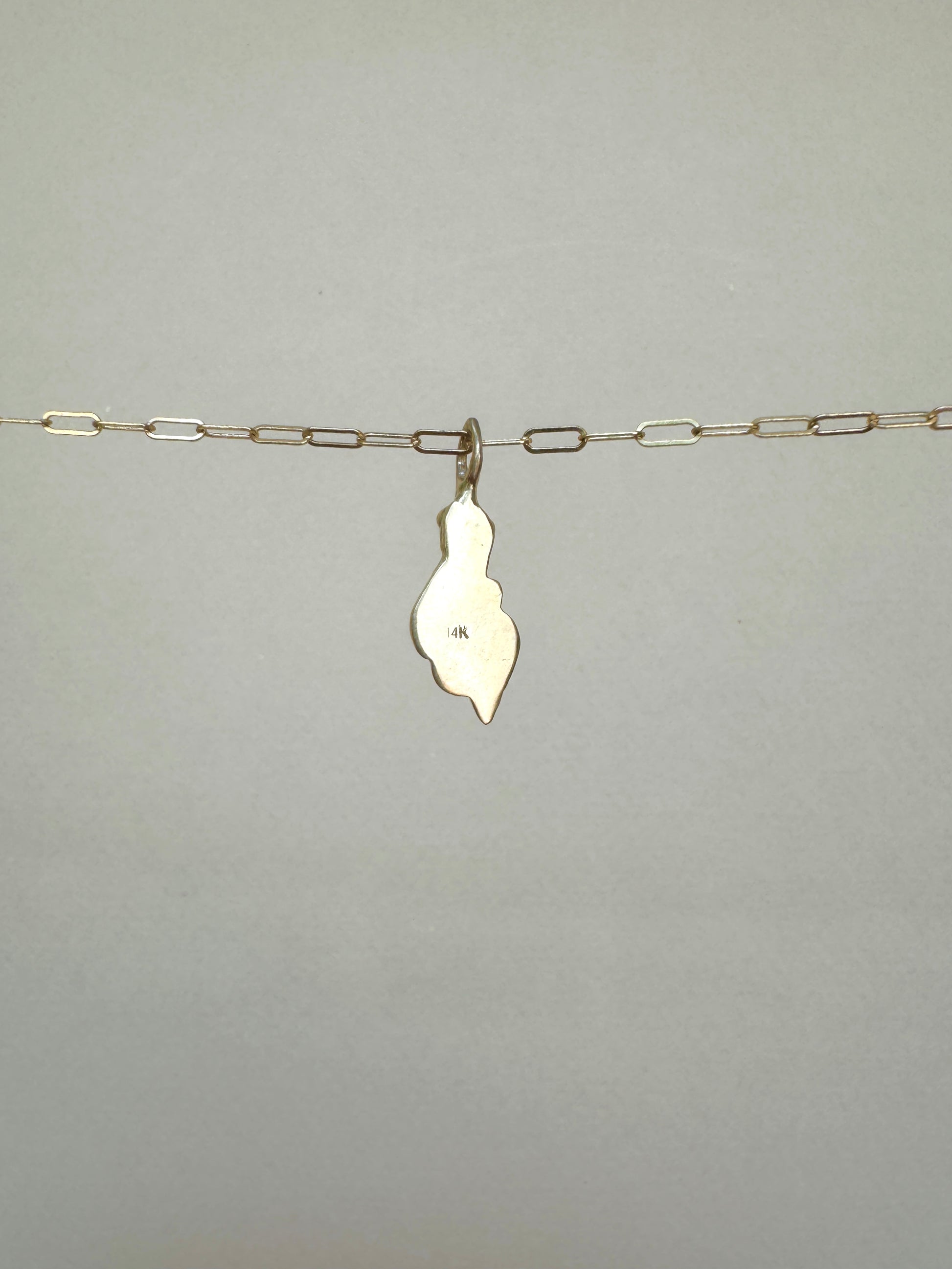Serica charm - Mellis Fine