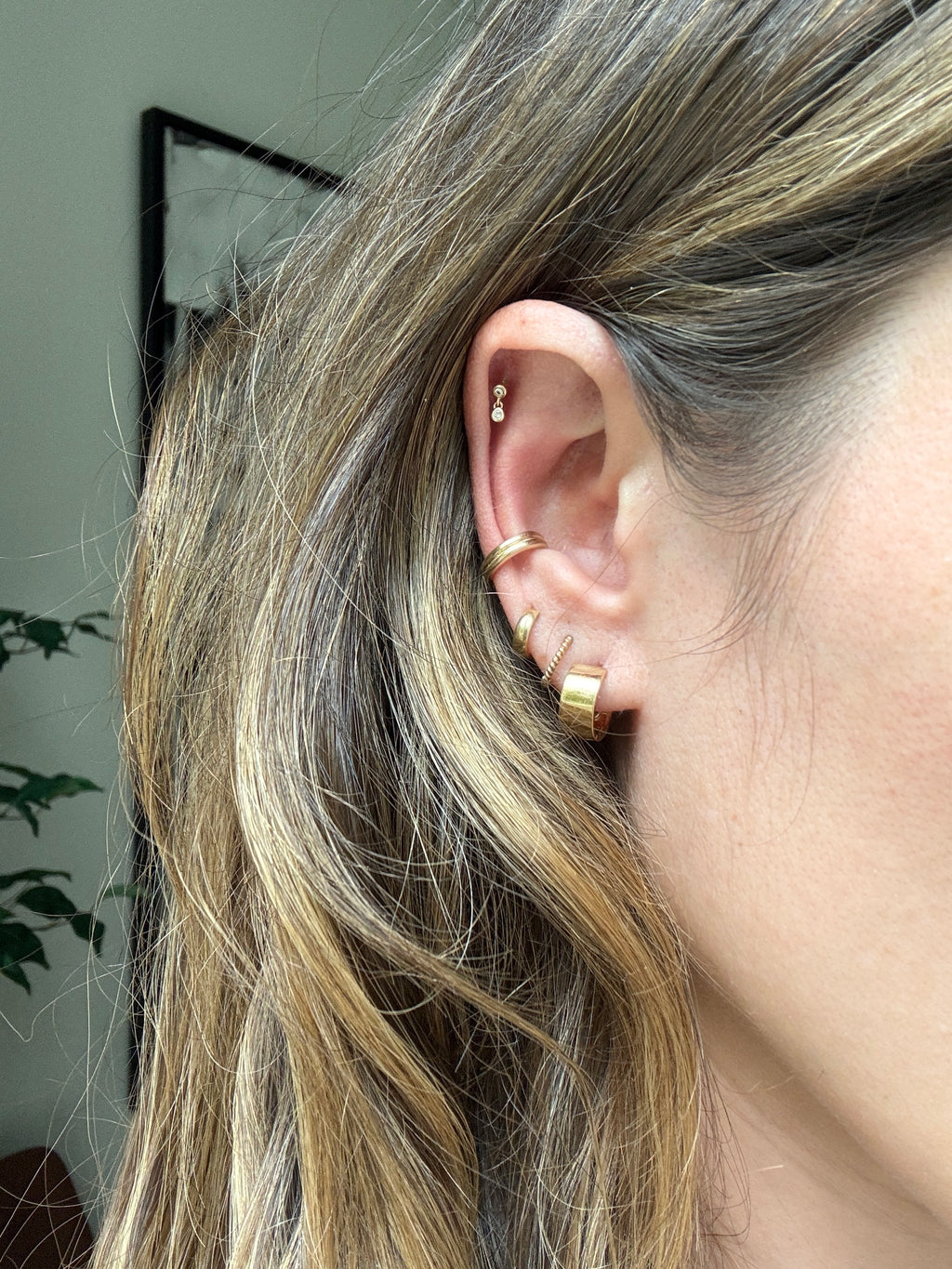 Eterna ear cuff