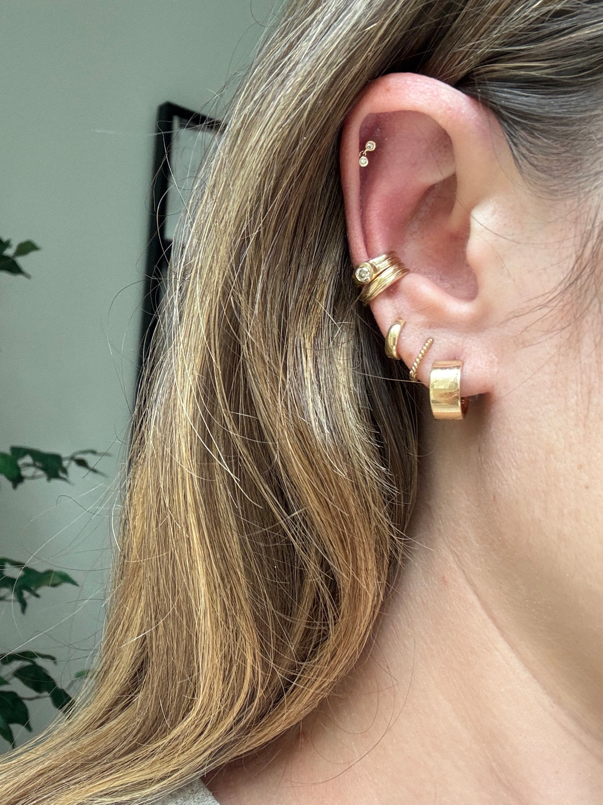 Eterna ear cuff