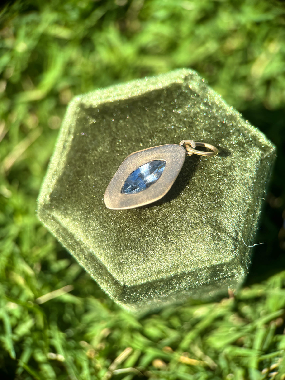 Marquise sapphire latera pendant