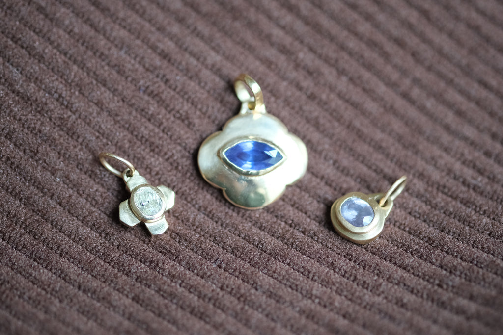 Petra pendant: diamond