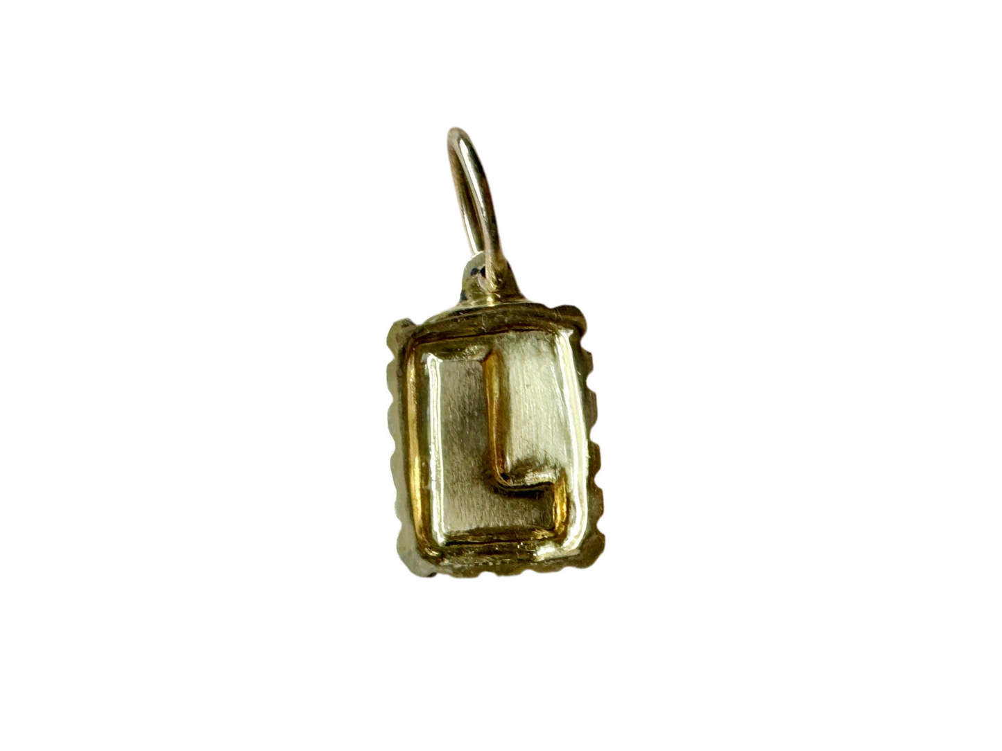 Initial pendant