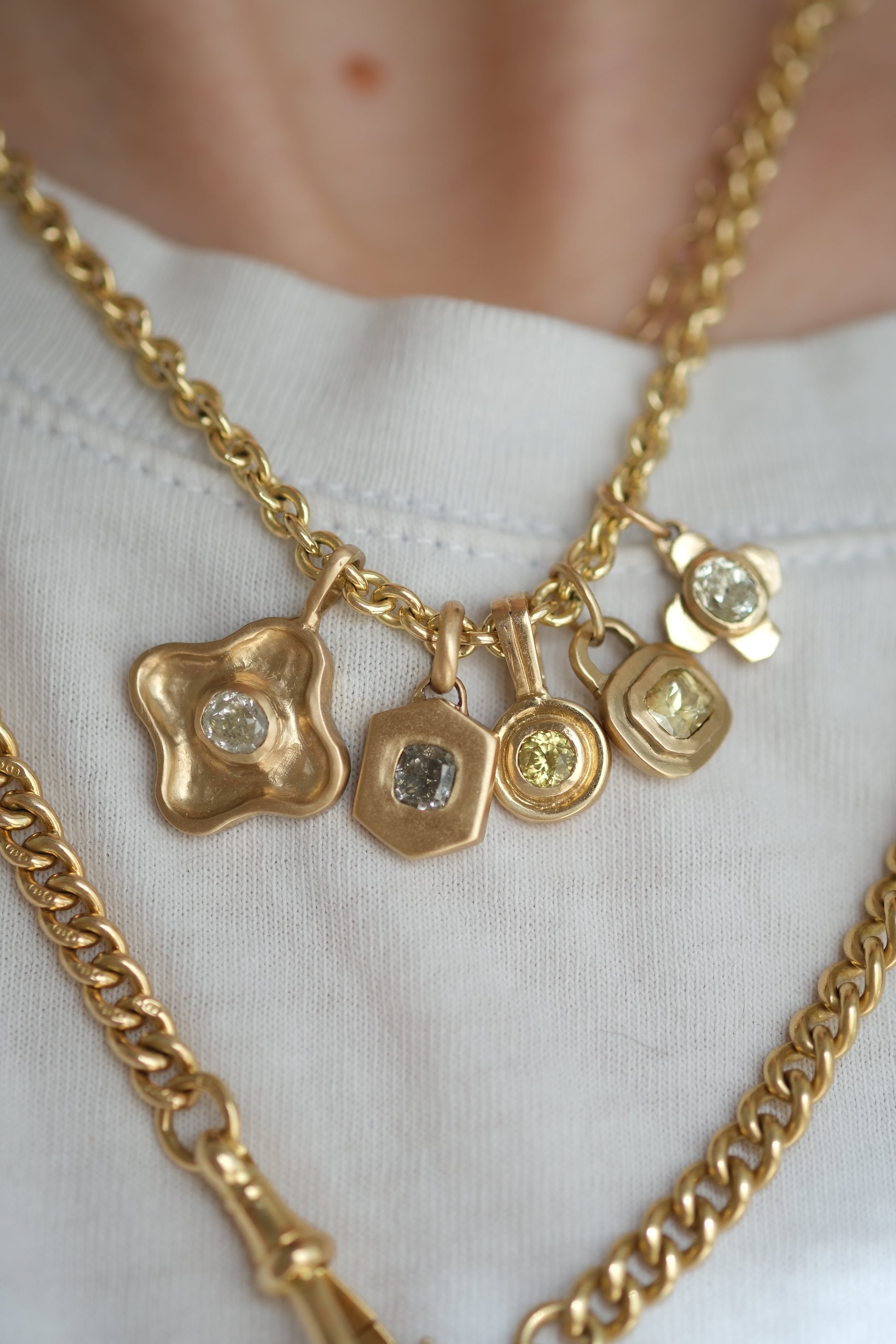 Cloud pendant: Diamond