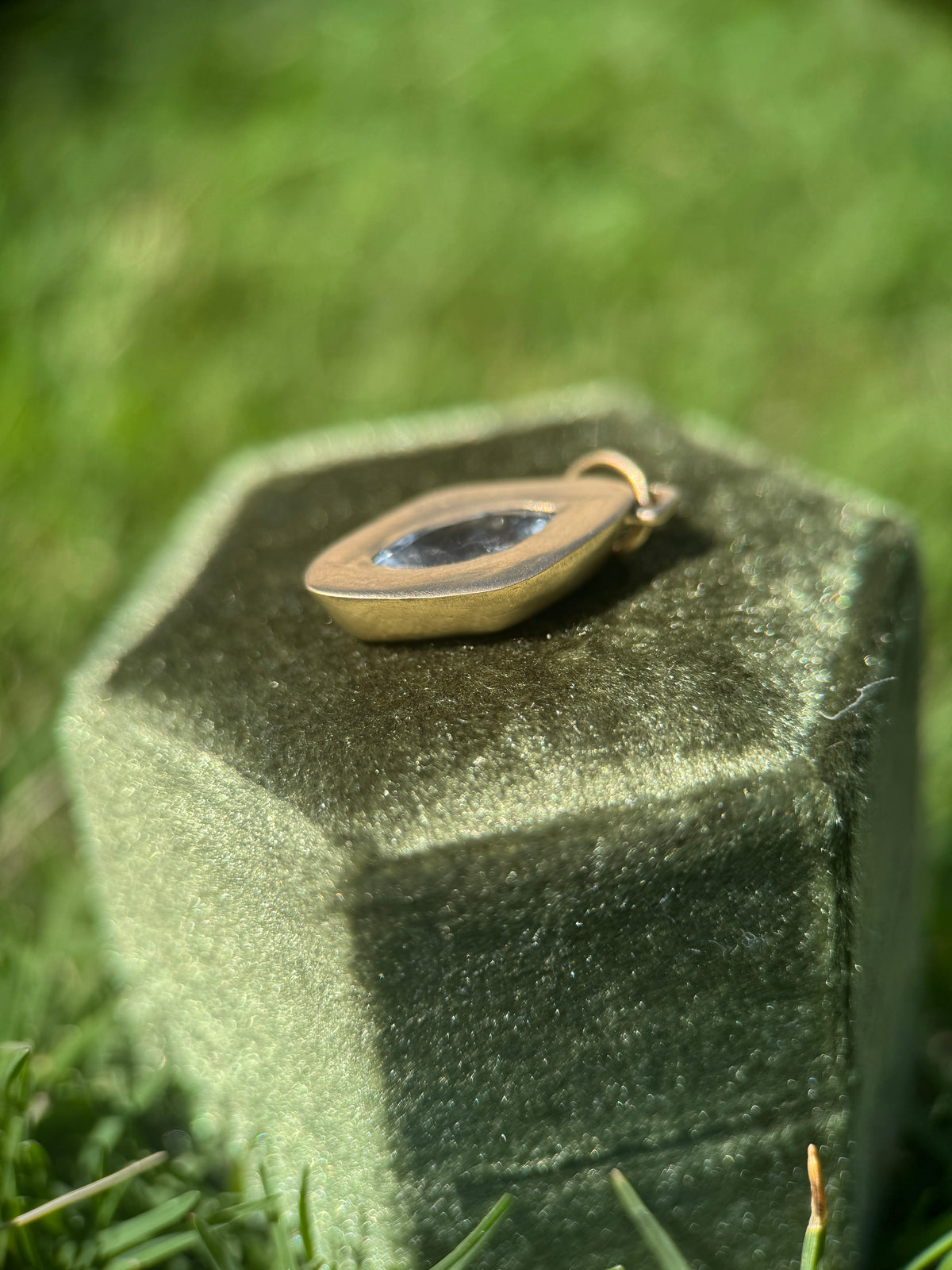 Marquise sapphire latera pendant