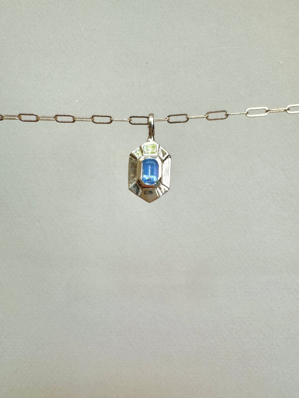 Sorelle charm - Mellis Fine
