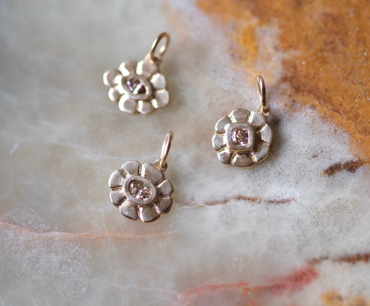 Mini fluted pendants