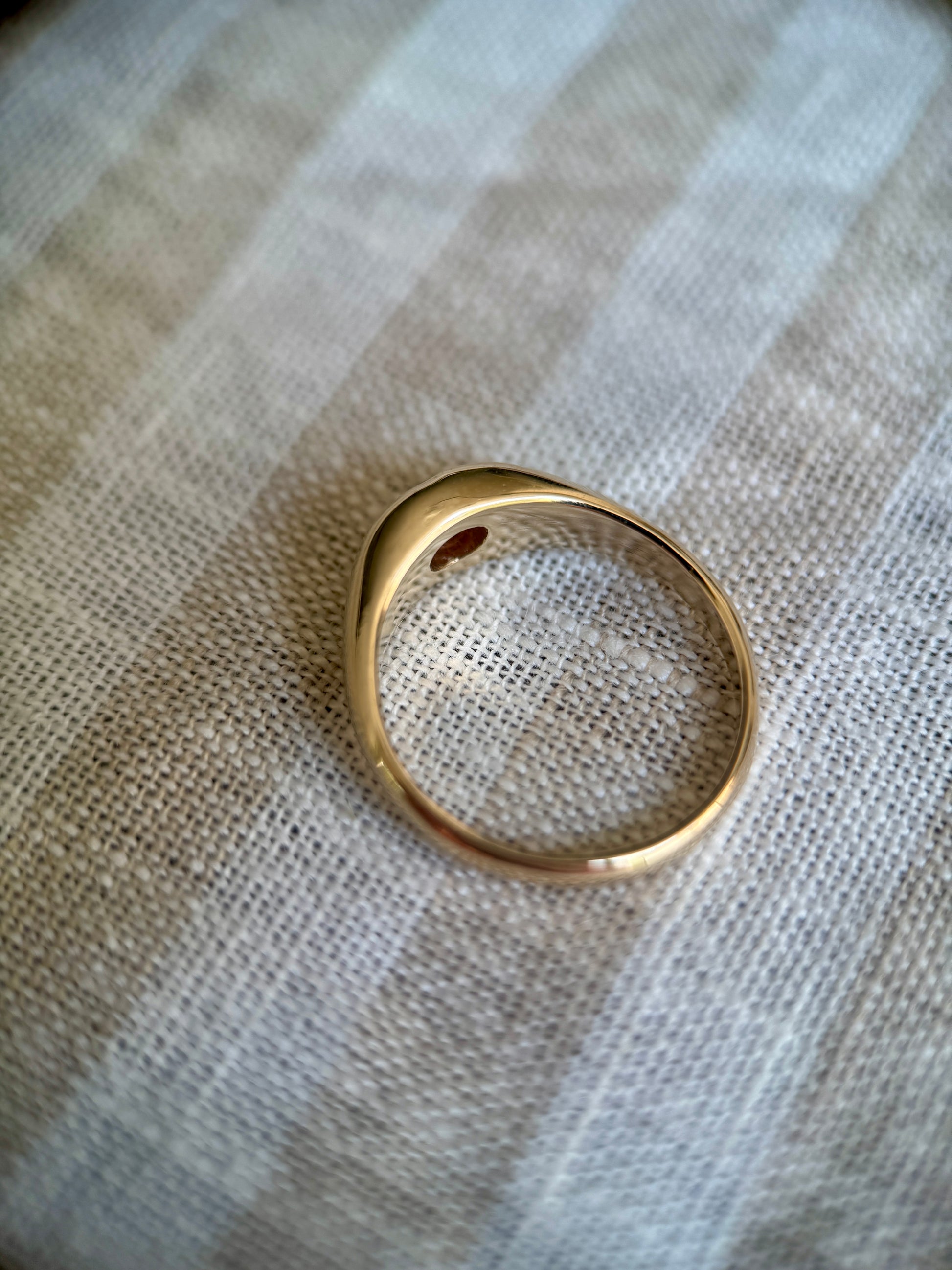Cherry signet (size 8)