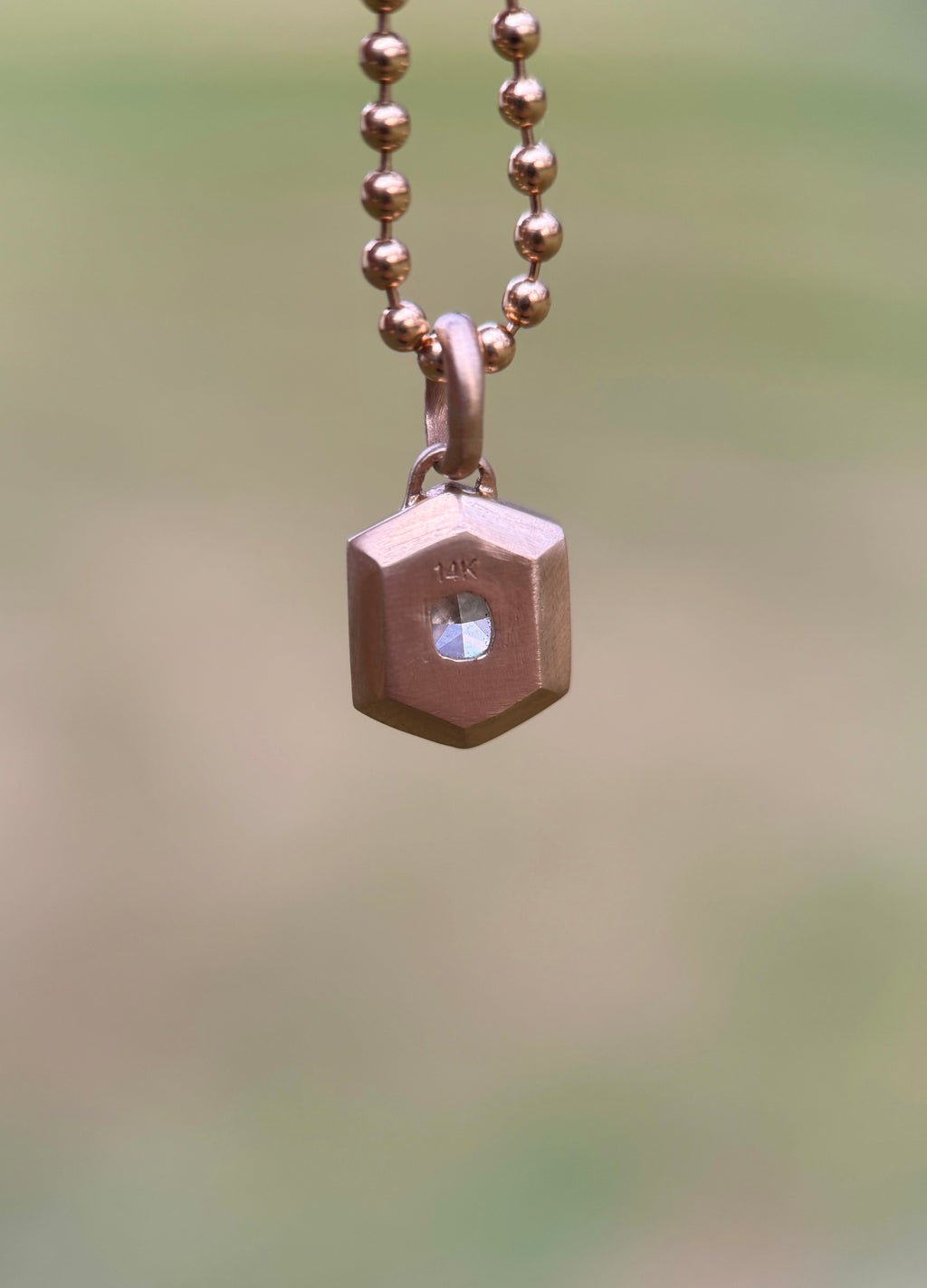 Eden pendant: Grey Diamond
