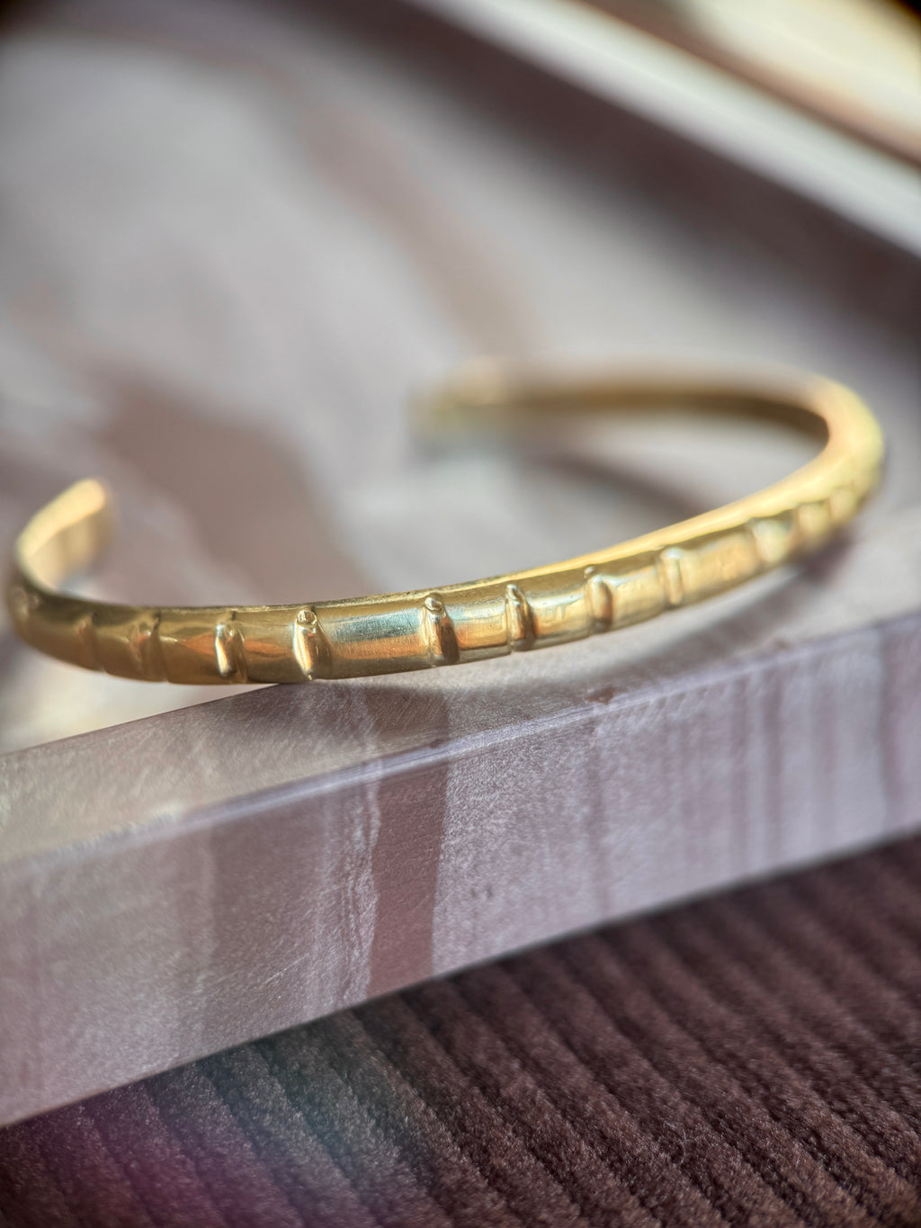 14k fluted bracelet cuff