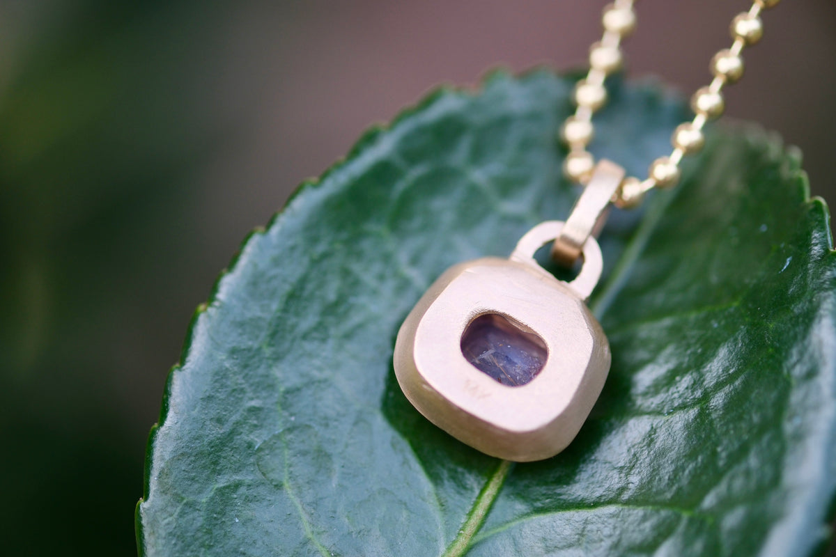 Lavender haze sapphire lock