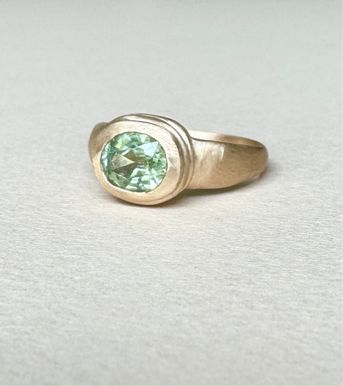 Amica Signet: Green Tourmaline (Size 7 - ready to ship) - Mellis Fine