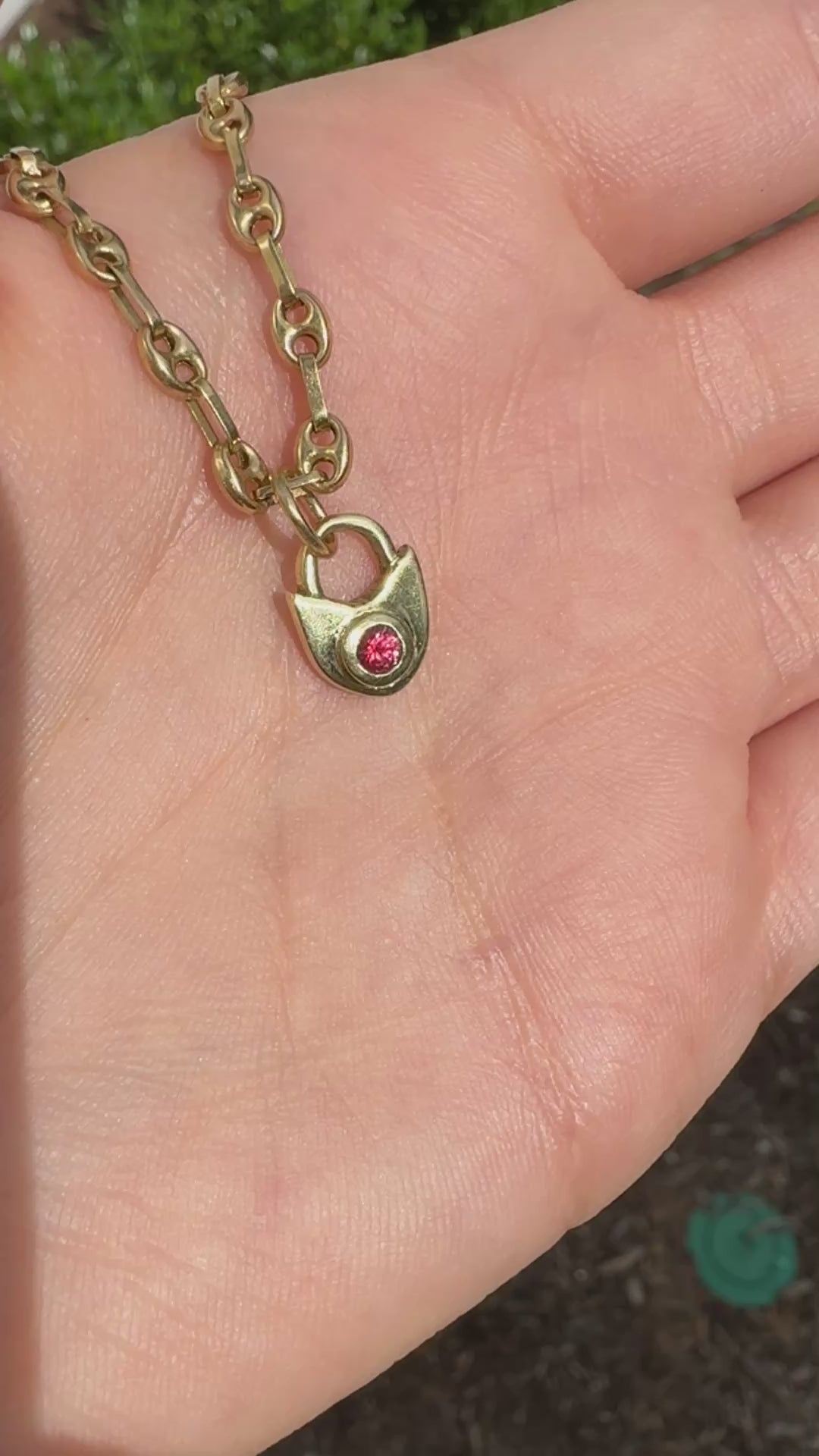 The keep charm: 18k Montana sapphire