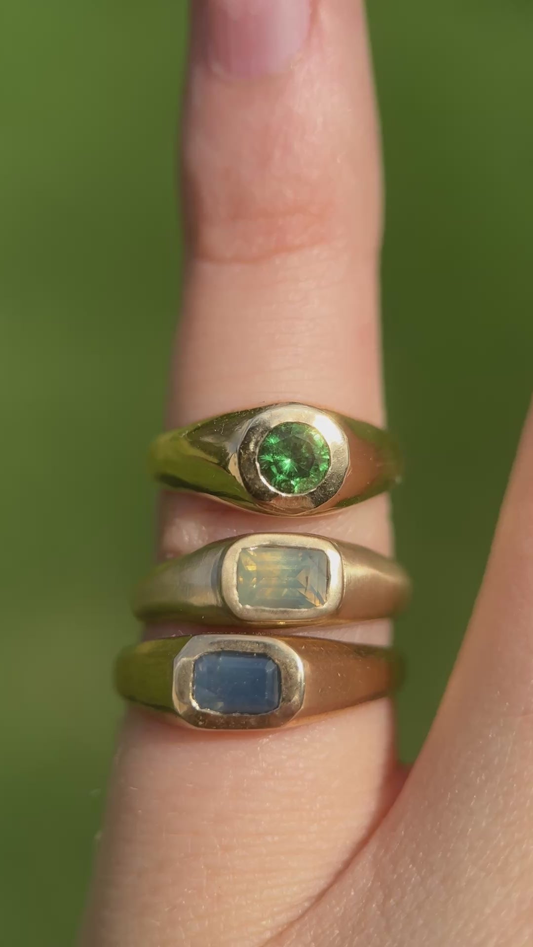 Green opalescent sapphire signet (size 5.25)