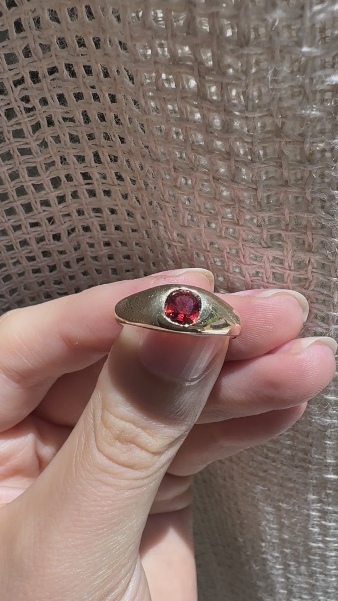 Cherry signet (size 8)