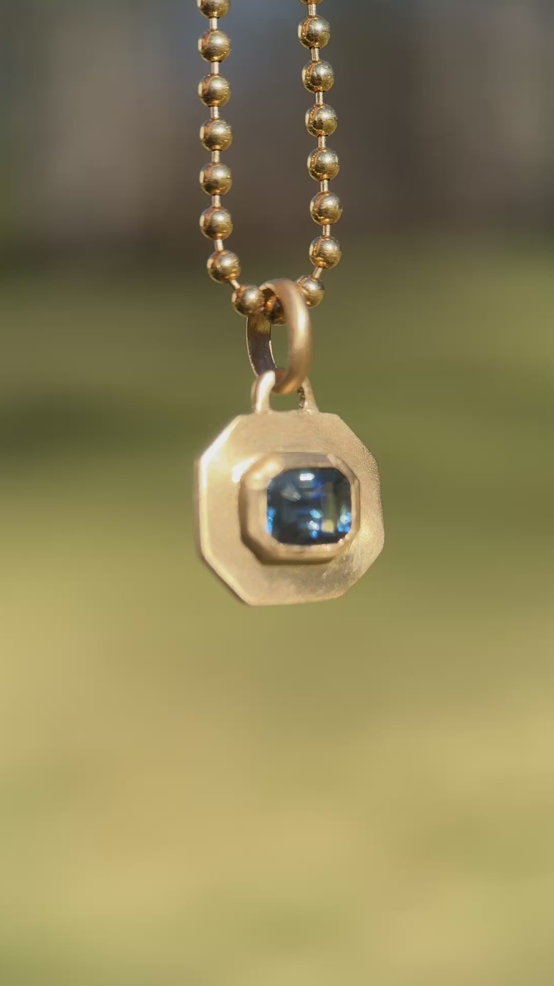 Parti sapphire frame pendant