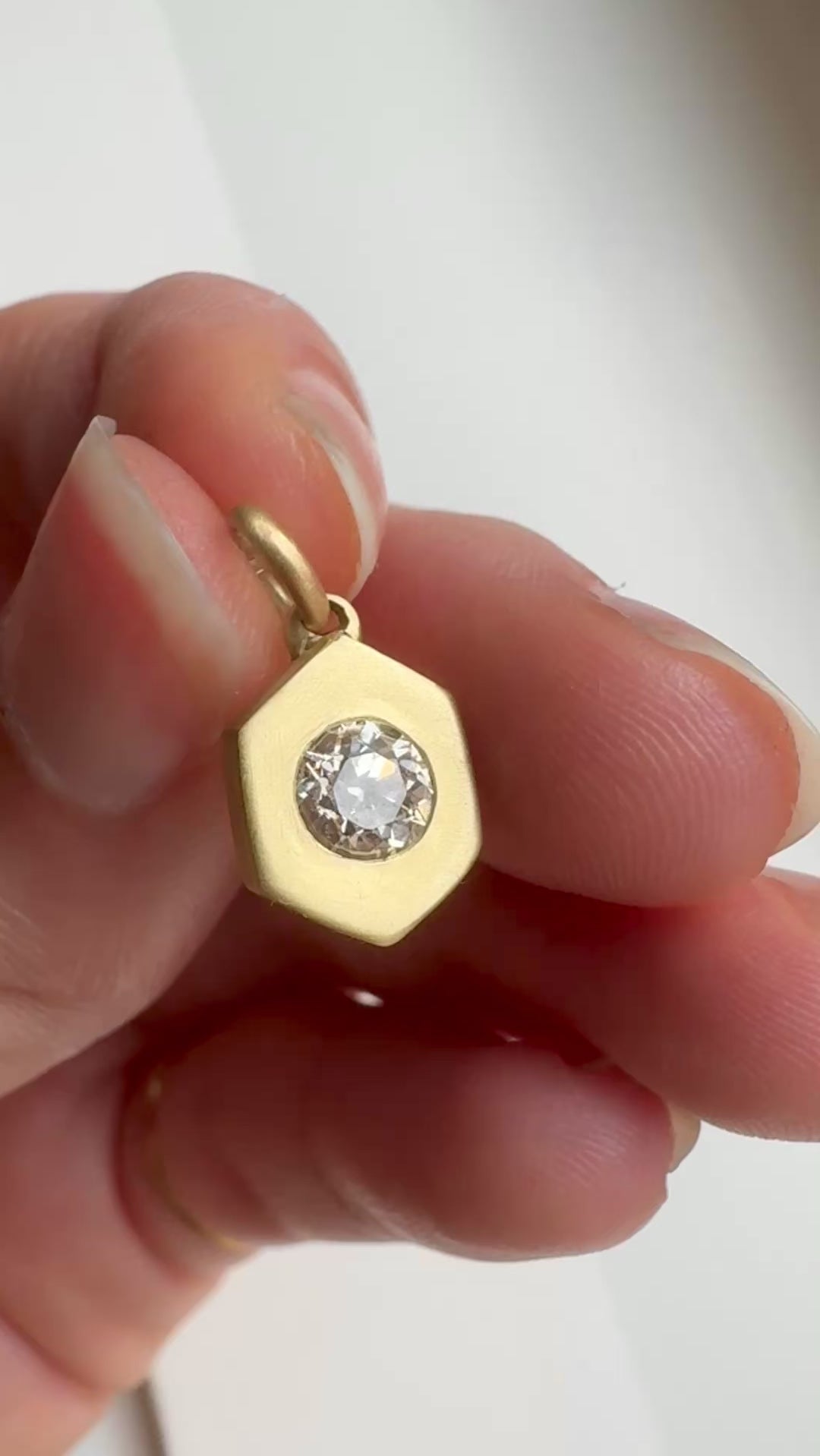 Eden pendant: Old euro diamond